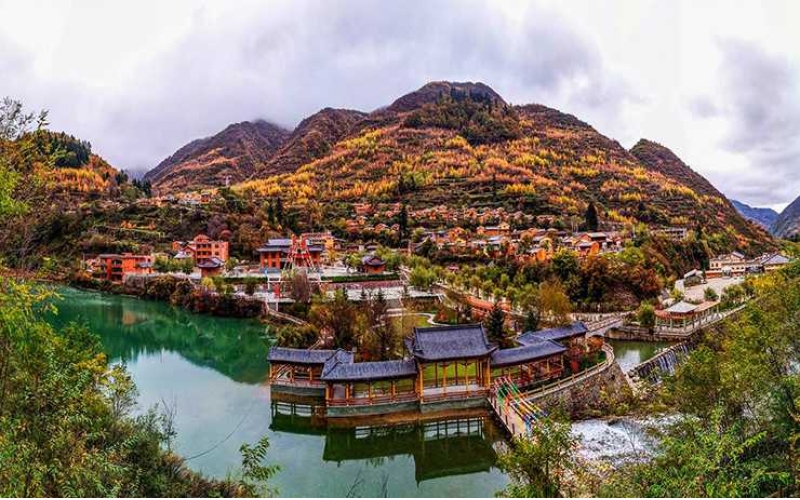 官鵝溝景區(qū)、平?jīng)霾糠志皡^(qū)向全國(guó)醫(yī)護(hù)人員免費(fèi)開(kāi)放